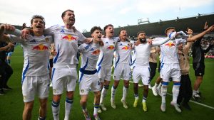 “Muscle fibre tear” – Leeds United player explains injury more serious than thought